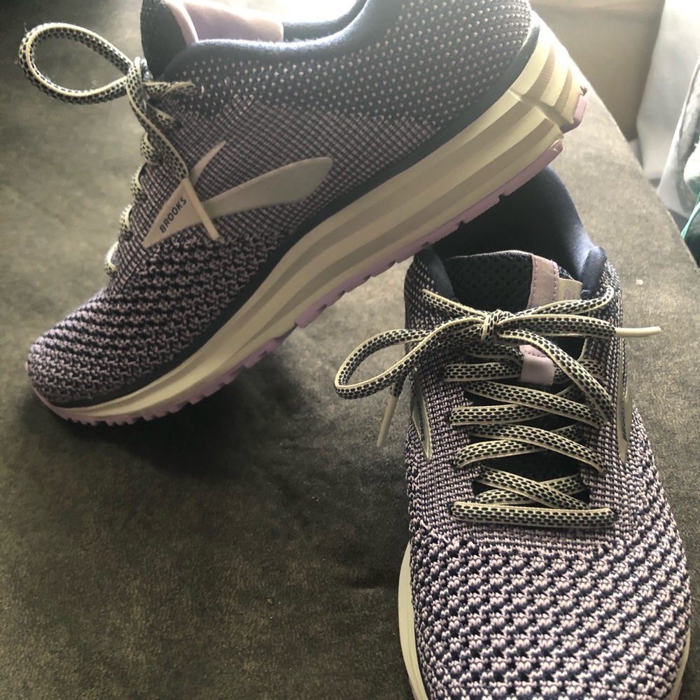 Womens Brooks Running Shoes